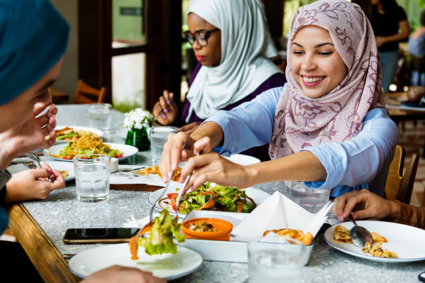 Discovering the Tastiest Treasures: A Guide to the Top Food Spots in the United Arab Emirates