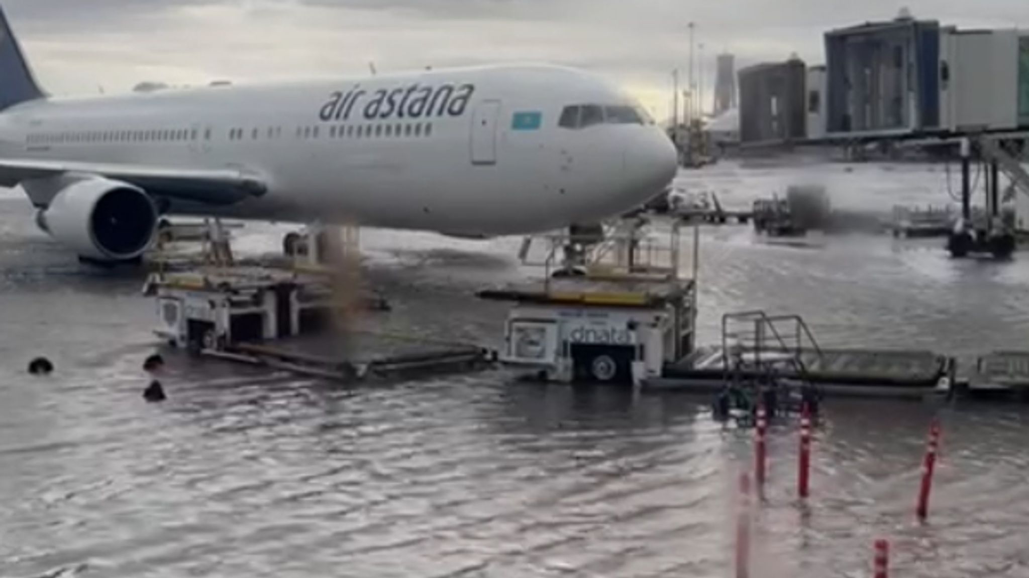 Heavy Rainfall Disrupts Dubai Flights